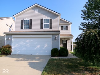 2482 Middle View Dr, Columbus, IN 47201