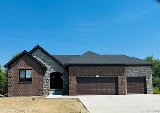 8295 Pleasant Ct, Goodrich, MI 48438