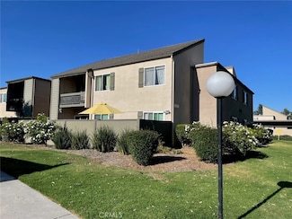 24431 Trevino Dr Unit V10, Valencia, CA 91355