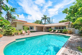810 N Golfview Rd, Lake Worth, FL 33460