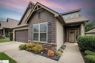 209 Gantry Ct, Greenville, SC 29615