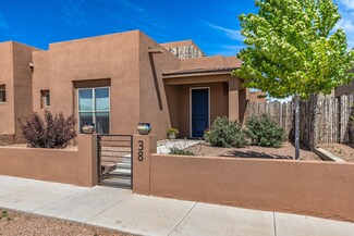 38 Blue Feather Rd, Santa Fe, NM 87508