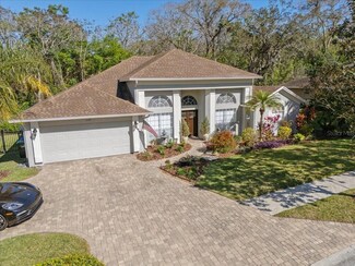 1137 Palm Cove Dr, Orlando, FL 32835