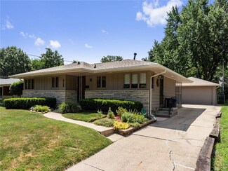 3122 Aurora Ave, Des Moines, IA 50310