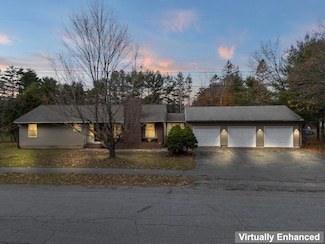 10 Penley St, Augusta, ME 04330