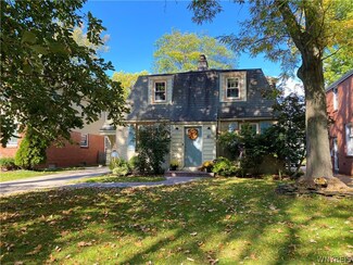37 Colonial Dr, Buffalo, NY 14226