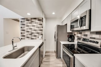 5750 Phoenix Dr Unit 39, Dallas, TX 75231