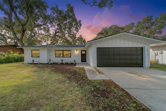 2079 Charter Oaks Dr, Clearwater, FL 33763