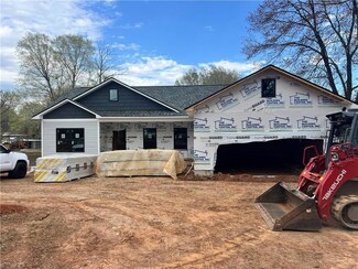 2927 Nc Highway 66 S, Kernersville, NC 27284