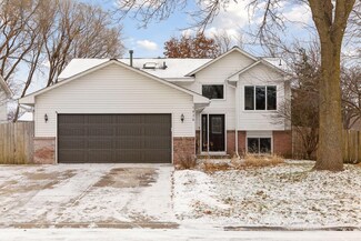 1036 97th Ln NE, Minneapolis, MN 55434