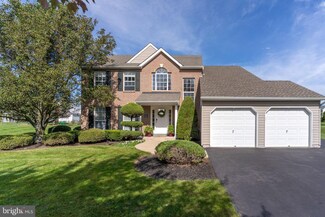 1481 Greenleaf Dr N, Warrington, PA 18976
