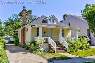 341 E Woodland St, Ferndale, MI 48220