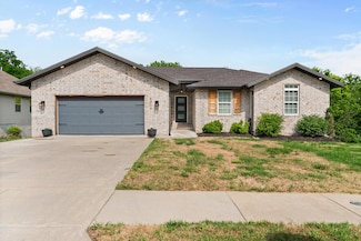 5404 S Clifton Ave, Springfield, MO 65810