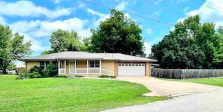 300 N Apple Ave, Newkirk, OK 74647