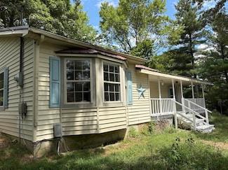 3215 Old Gallatin Rd, Scottsville, KY 42164