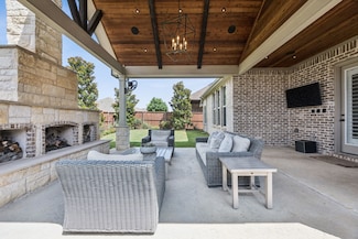 2353 Stallion St, Carrollton, TX 75010
