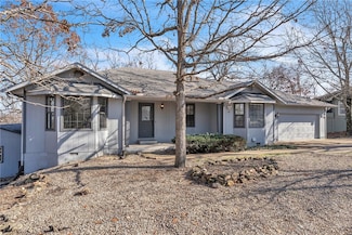 34 Mission Hills Ln, Eureka Springs, AR 72631