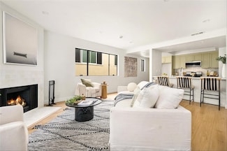 18204 Kingsdale Ave, Redondo Beach, CA 90278