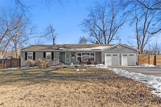 7504 E 130th St, Grandview, MO 64030