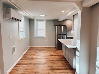 45 Church St, Groton, CT 06340