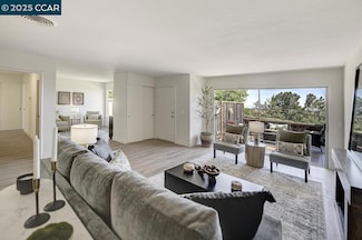 2101 Ptarmigan Dr Unit 2, Walnut Creek, CA 94595