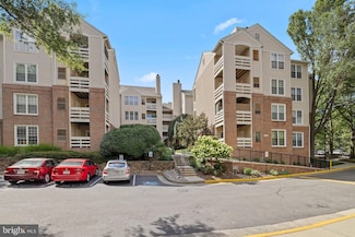 244 S Reynolds St Unit 405, Alexandria, VA 22304