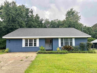 3737 Cornerbrook Dr, Milton, FL 32571