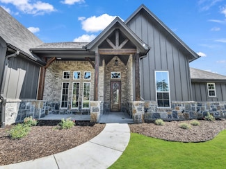 1052 Arbor Vista Dr, Azle, TX 76020