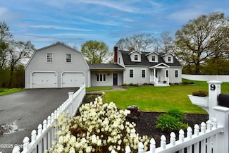 9 Lesson Street Extension, Schaghticoke, NY 12154