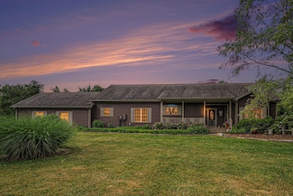 2596 E 850 N, La Porte, IN 46350