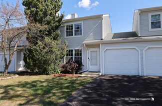 2057 Westview Ln, Round Lake Beach, IL 60073
