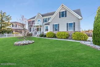 84 Sunrise Blvd, Toms River, NJ 08753