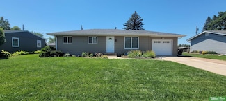 2117 N Nebraska Ave, York, NE 68467