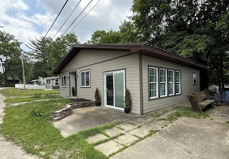 12013 Teifer Ave, Conneaut Lake, PA 16316