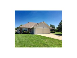 107 SE 1161, Knob Noster, MO 65336