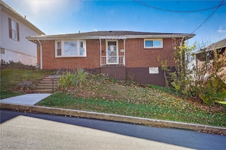 535 Donnan Ave, Washington, PA 15301