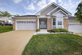 2417 S Lakeridge Ct Unit 14, Lake Saint Louis, MO 63367