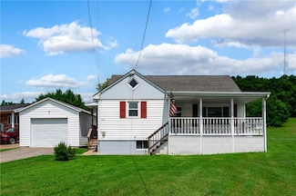 232 School St, Bruin, PA 16022