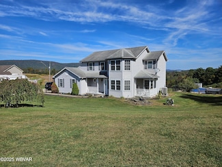 2382 Woodley Hollow Rd, Montoursville, PA 17754