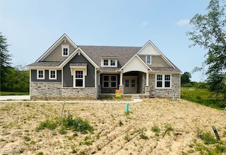 2091 Hayden Dr, Hinckley, OH 44233