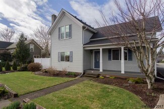 219 S Center St, Sublimity, OR 97385