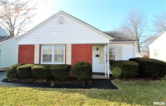 1204 E Paris Ave, Peoria Heights, IL 61616