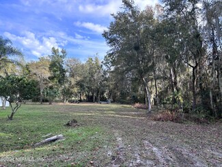 218 Pine Dr, Crescent City, FL 32112