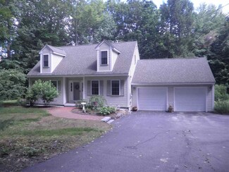 327 Farrington Corner Rd, Hopkinton, NH 03229