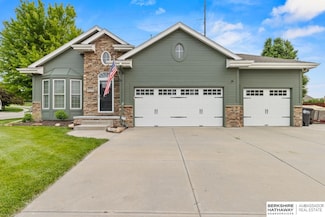20155 Farnam St, Elkhorn, NE 68022