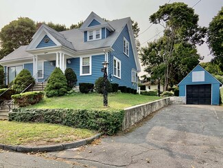 18 Davis Rd, Beverly, MA 01915