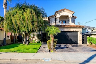 2403 Alvord Ln, Redondo Beach, CA 90278