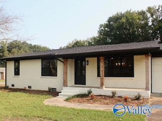 507 Longwood Dr NE, Arab, AL 35016