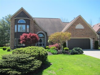 7 Woodside Ln, Depew, NY 14043