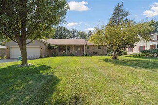 12570 McKouen Dr, Dewitt, MI 48820